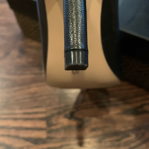 Charles David Pump - Picture 7 of 9